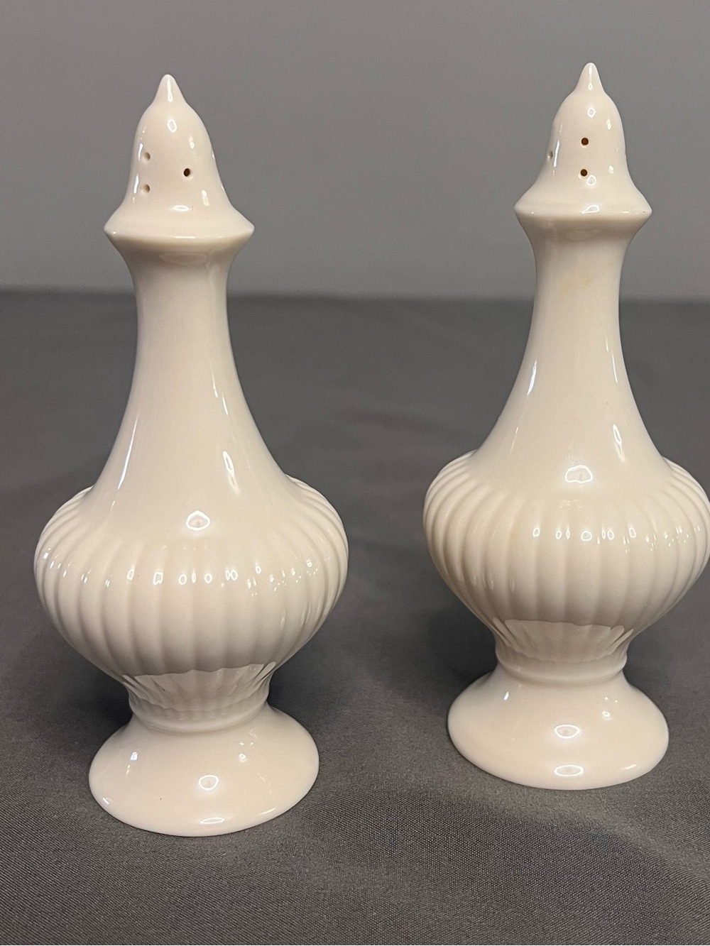 VTG Lenox Porcelain Essex Salt And Pepper Shaker Set Coquette Made In USA